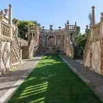 Villa Gamberaia - *