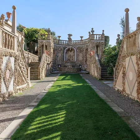 Villa Gamberaia - *
